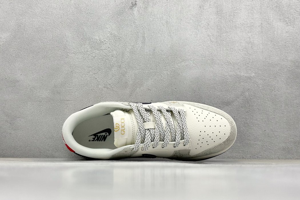 Кроссовки Nike SB Dunk Low фото 3