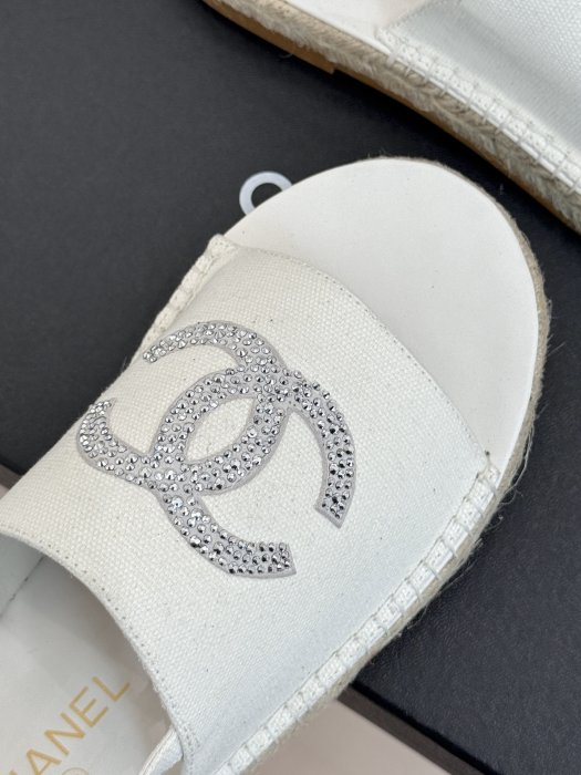 Сандалі жіночі фото 7