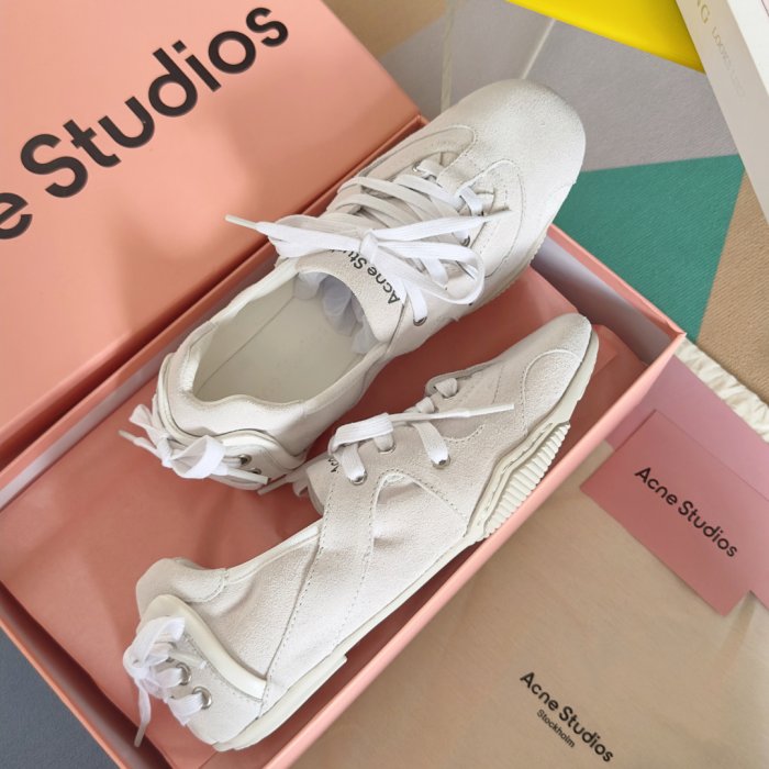 Кросівки фото 4