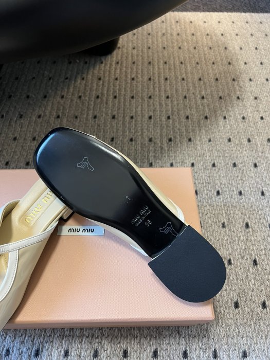 Босоножки фото 6