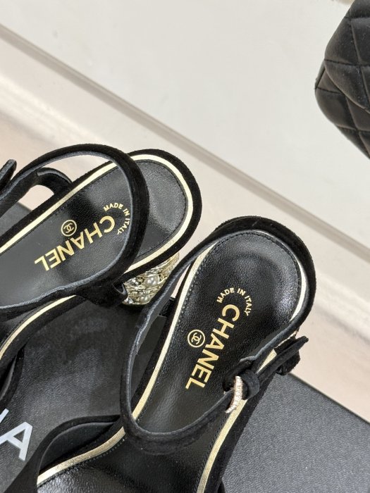 Босоножки фото 8