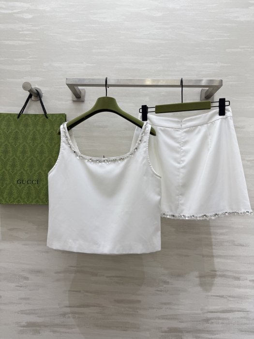 Костюм жіночий фото 4