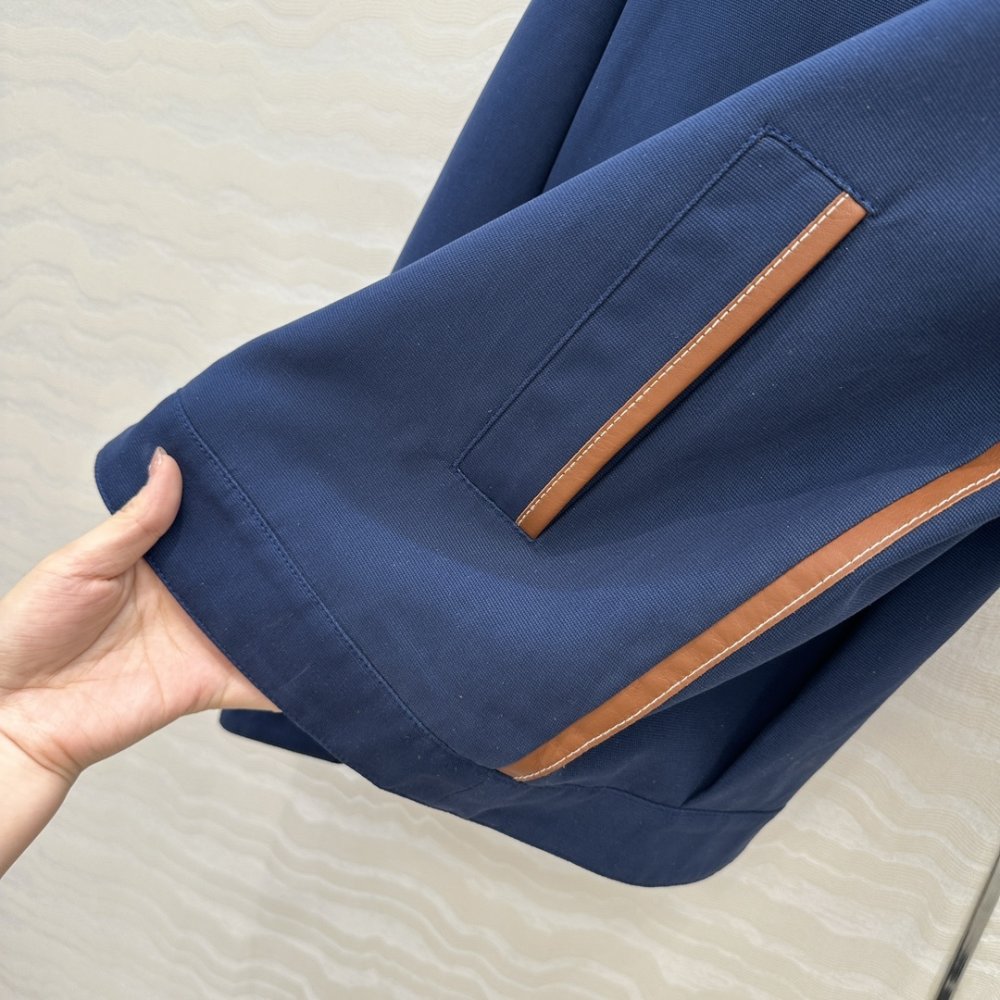 Куртка шкіряна жіноча фото 6