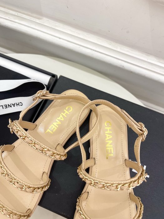 Сандалии женские фото 7