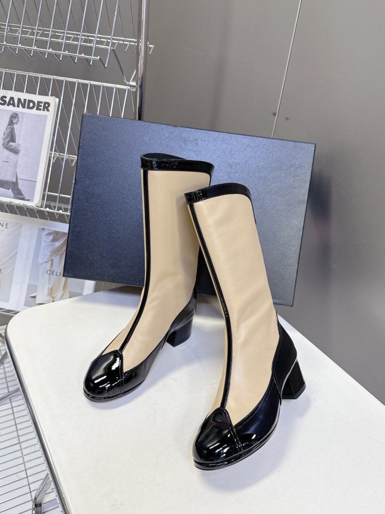 Boots women's фото 5