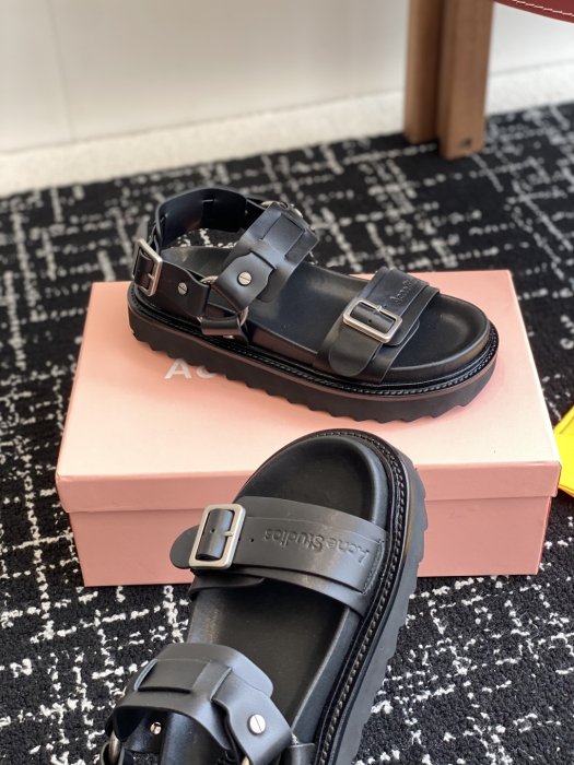 Сандалі жіночі фото 6