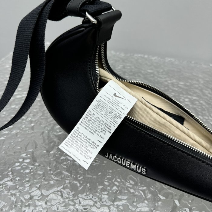 Сумка Nike x Jacquemus Smoosh Shoulder Bag 30 см фото 14