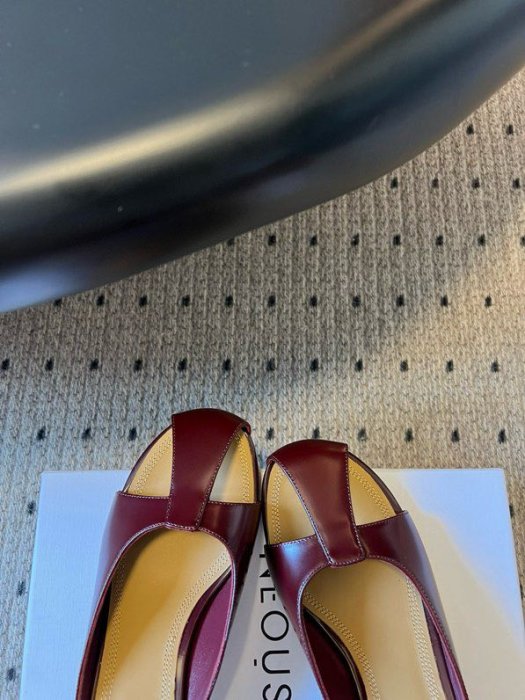 Босоніжки фото 2