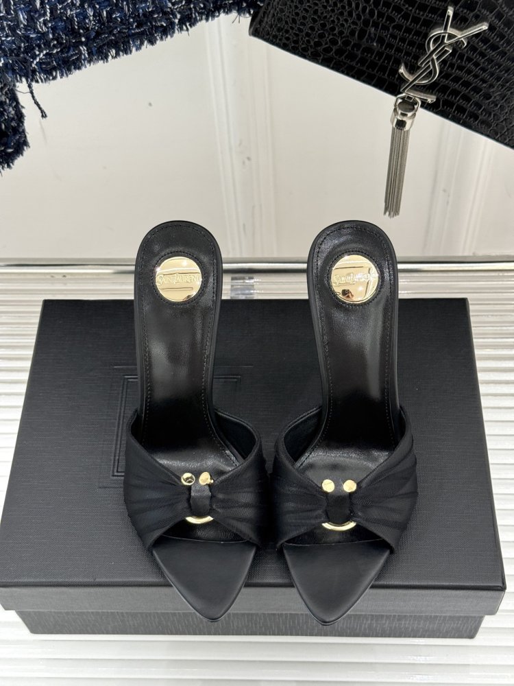 Босоножки фото 4