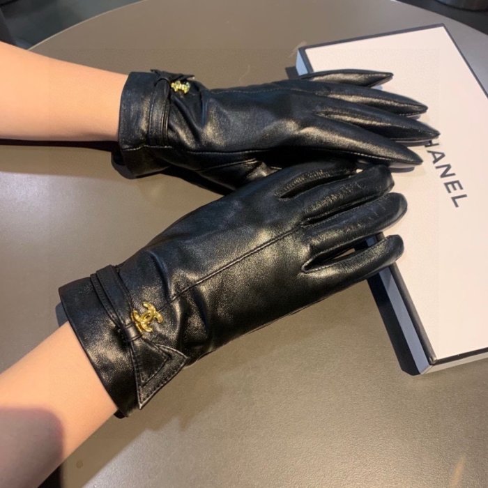 Gloves women's