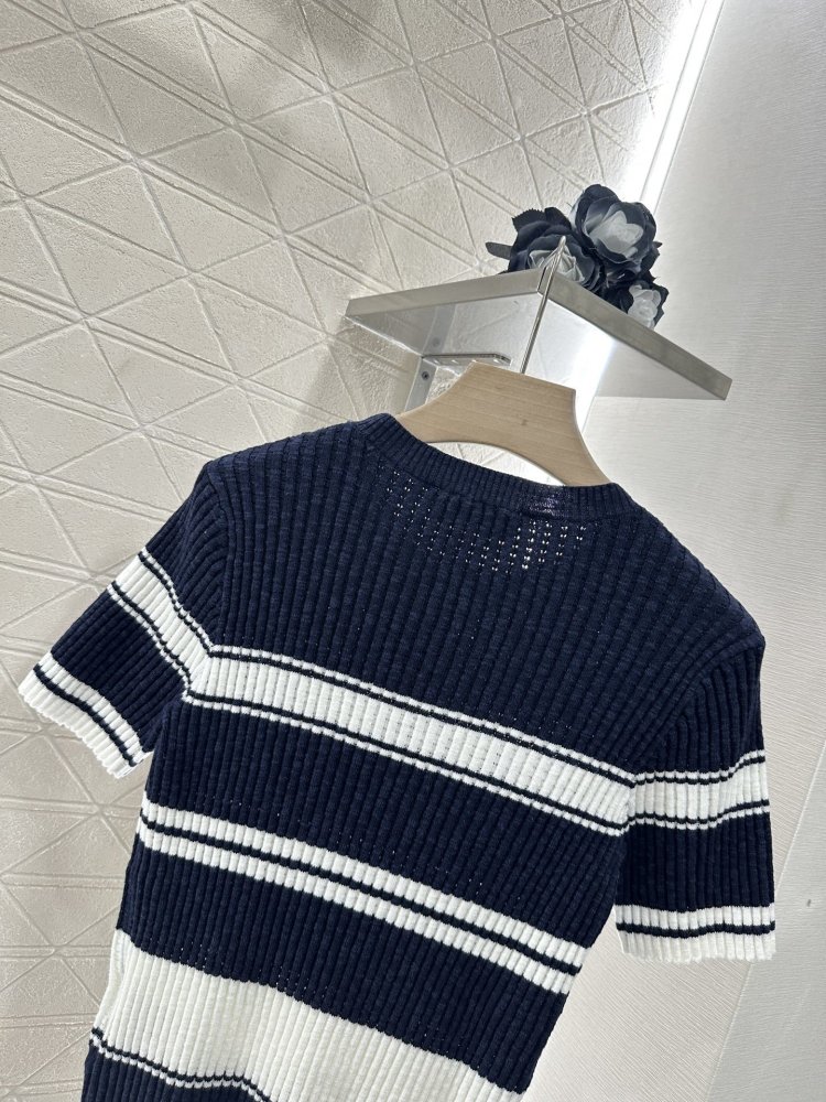 Кофта жіноча фото 4