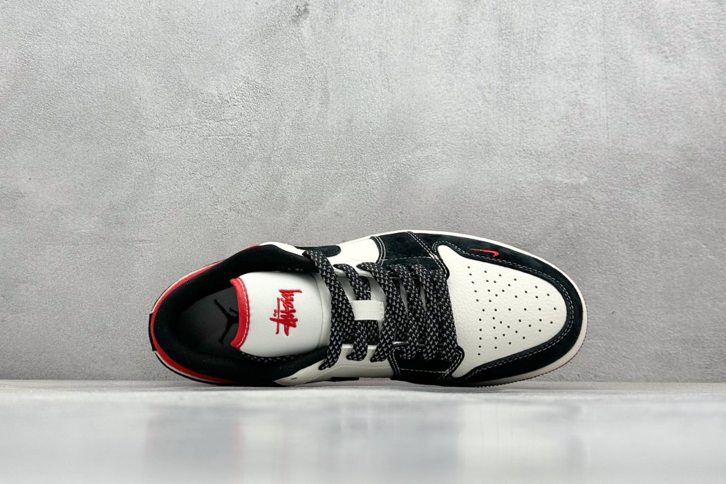 Кроссовки Air Jordan 1 Retro Low x Stussy фото 3