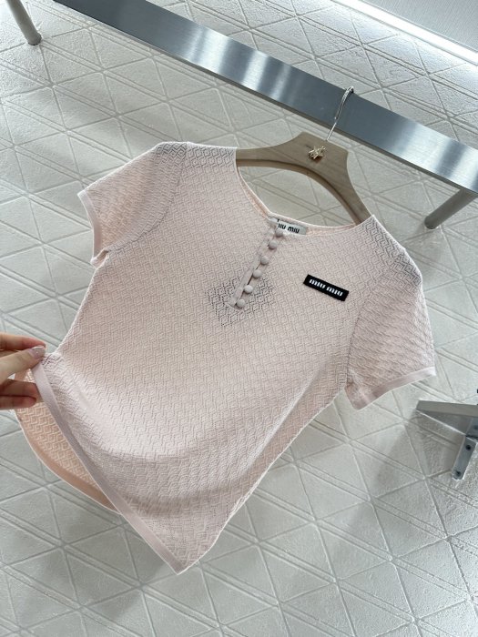 T-shirt women's фото 6