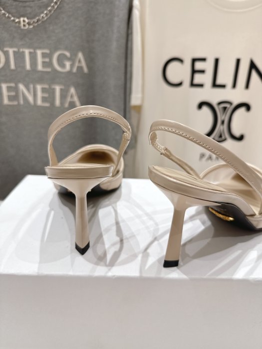 Босоножки фото 8