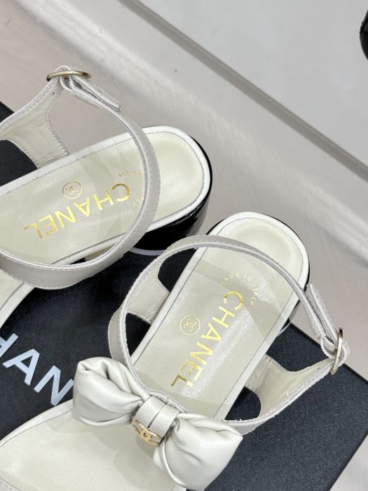 Босоножки фото 8