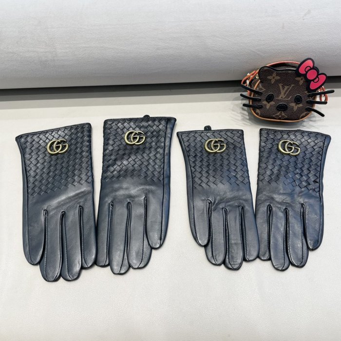 Gloves women's