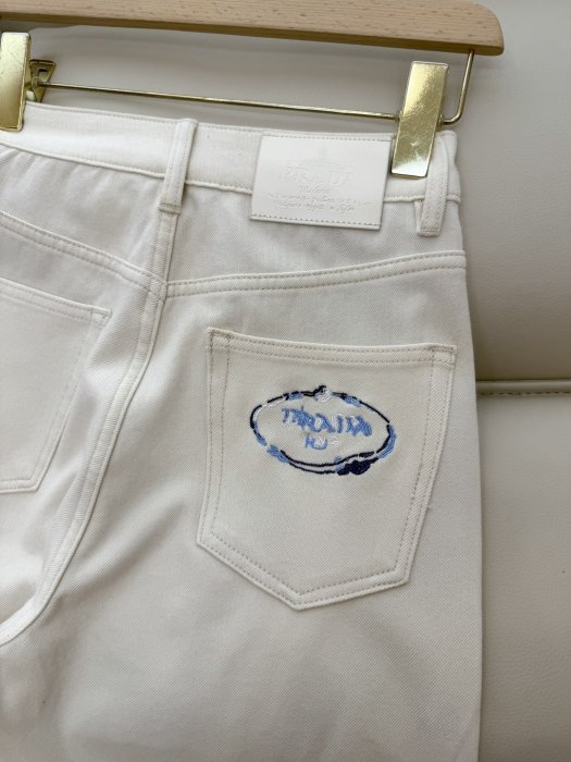 Джинсы женские фото 8