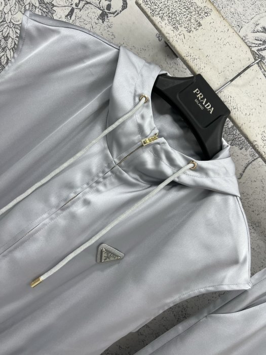 Костюм женский фото 2