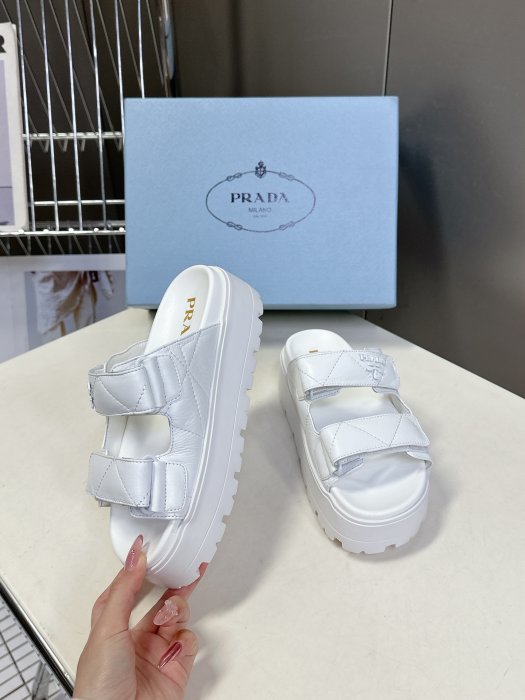 Шлепанцы фото 4