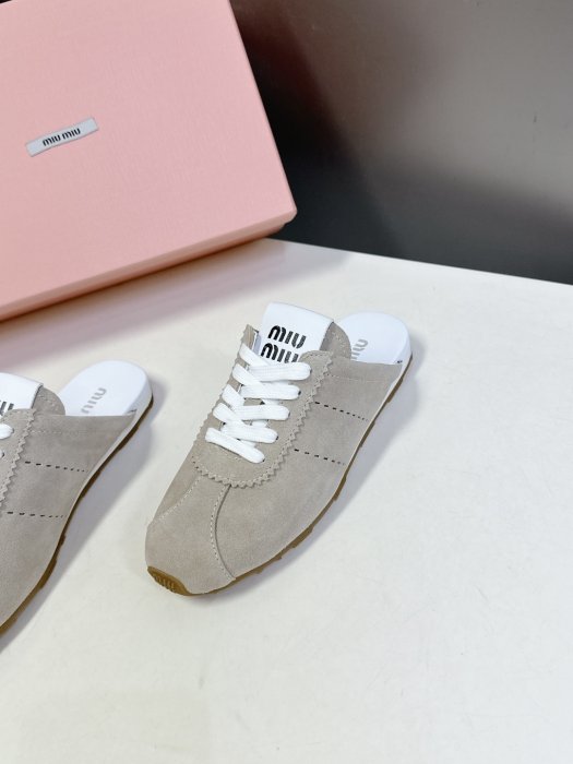 Кросівки фото 3