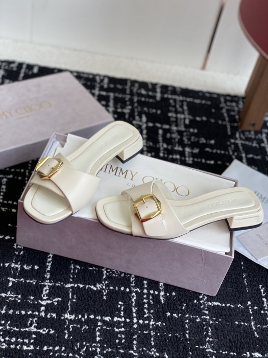 Босоножки фото 3