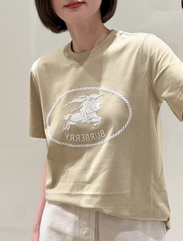 Футболка жіноча фото 9