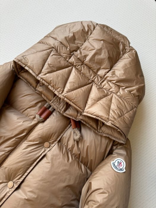 Down jacket фото 4