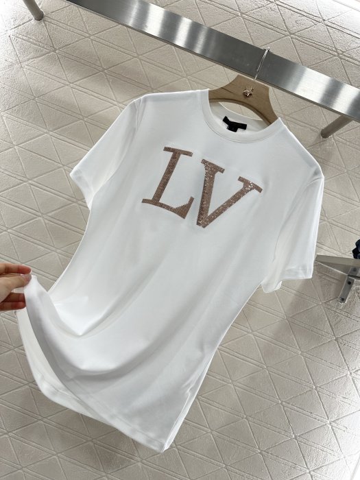 T-shirt women's фото 6