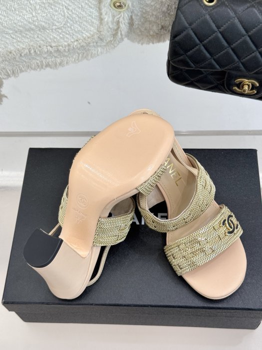 Босоніжки фото 9