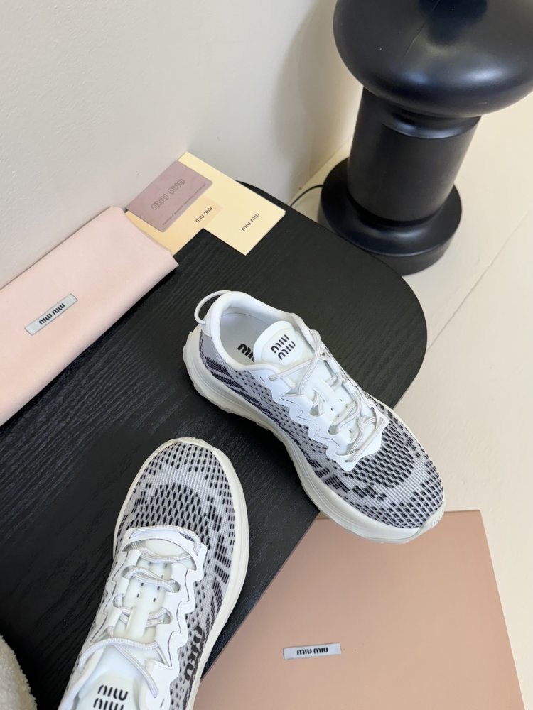 Sneakers women's фото 4