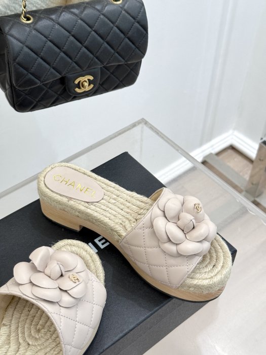 Босоножки фото 5