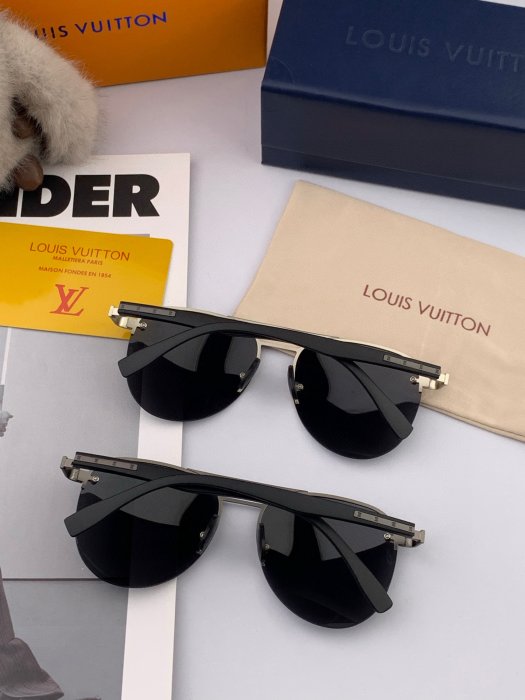 Очки солнцезащитные фото 6