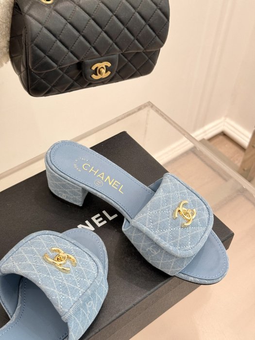 Босоножки фото 5