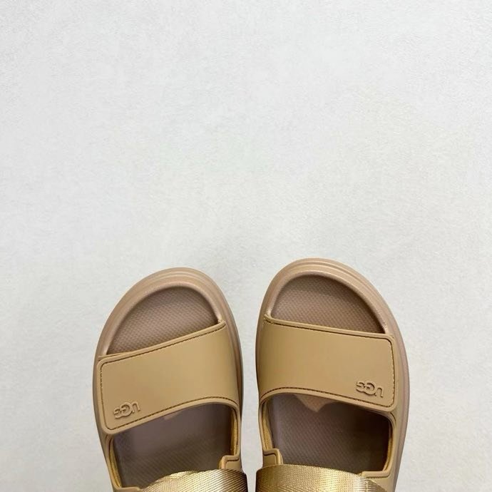 Сандалі фото 3