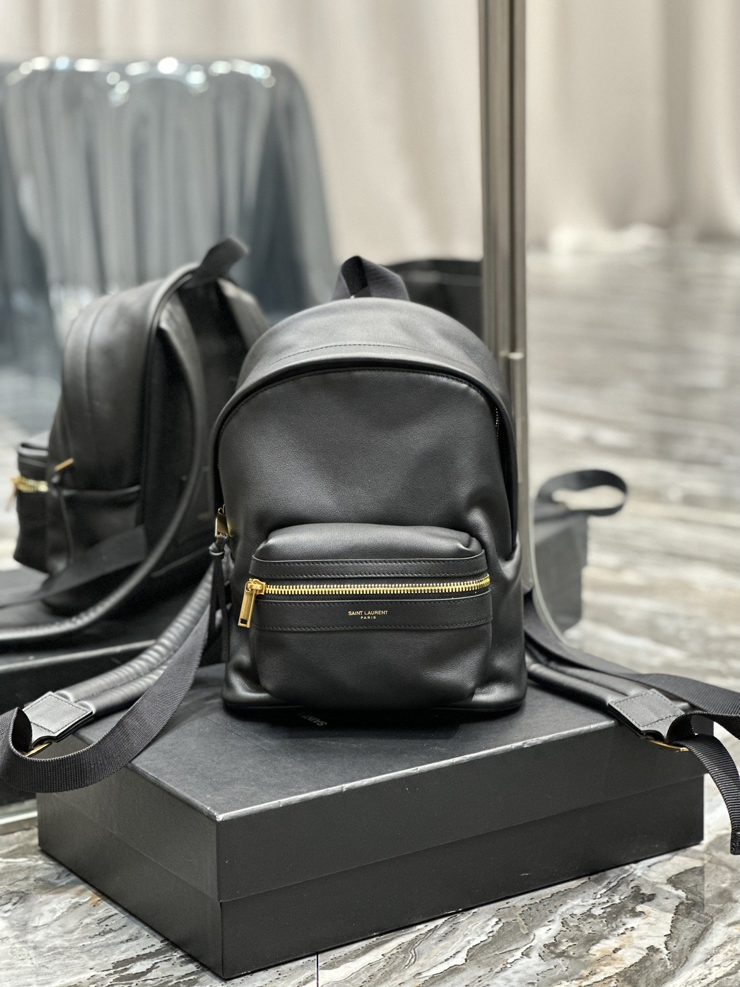 Backpack female 28 cm, natural leather