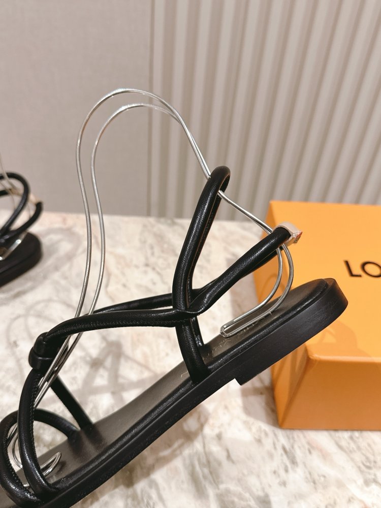 Сандалии женские фото 4