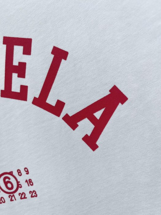 Футболка жіноча фото 7