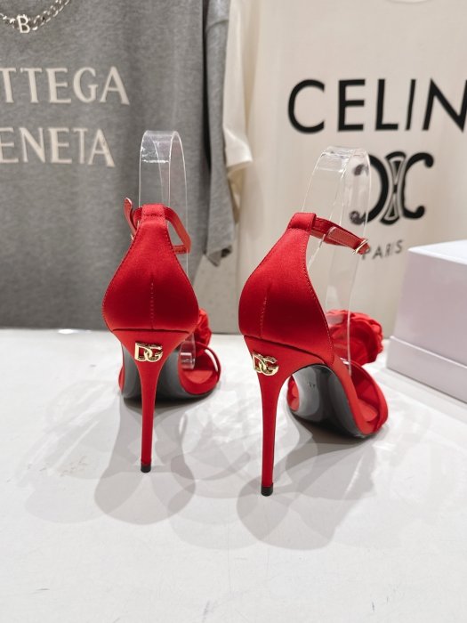 Босоніжки фото 6