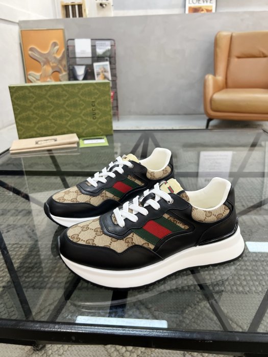 Кроссовки мужские