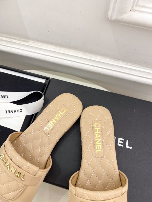 Шлепанцы фото 6