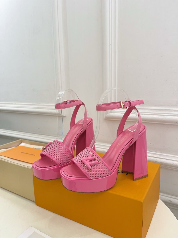 Босоніжки фото 3