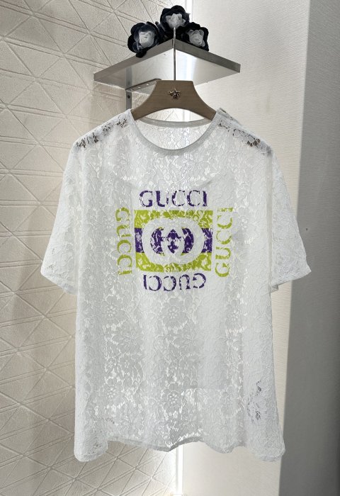 T-shirt women's фото 3