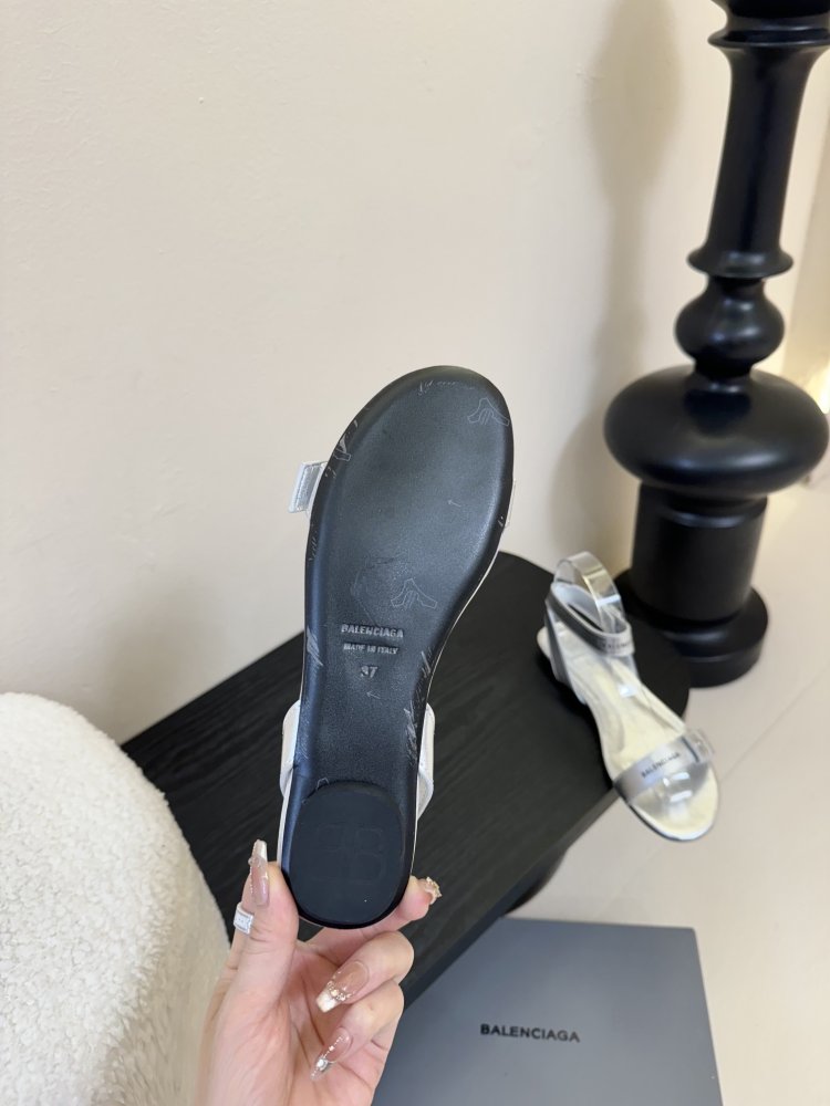 Босоніжки фото 9