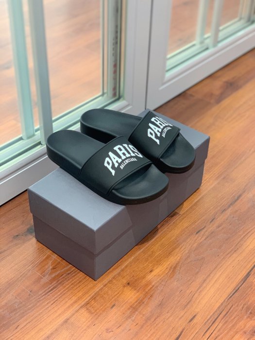 Шлепанцы фото 4