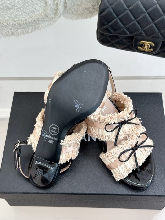 Босоножки фото 9