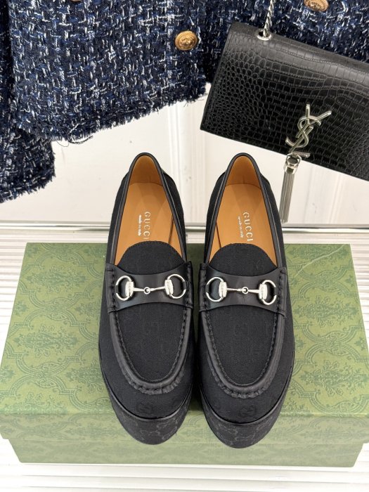 Туфли женские фото 4