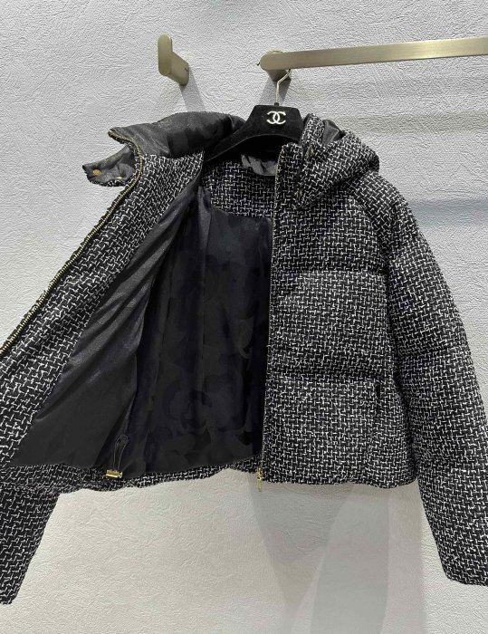 Down jacket фото 6