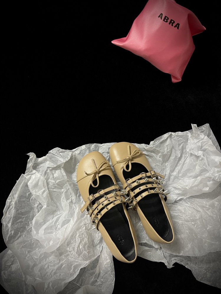 Ballet shoes