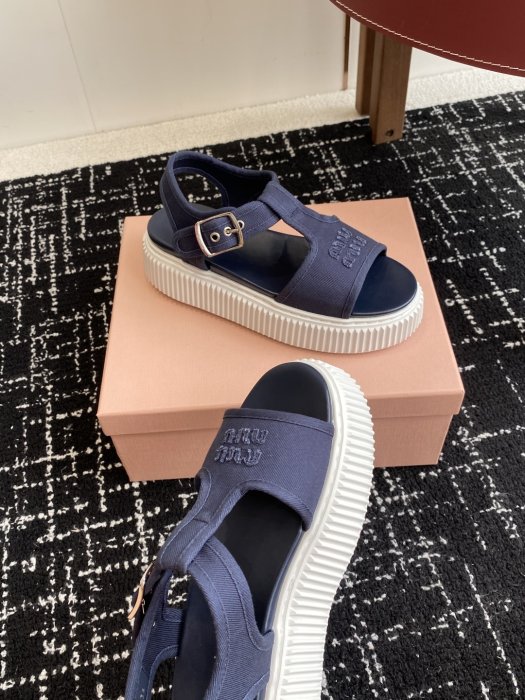 Сандалии женские фото 6