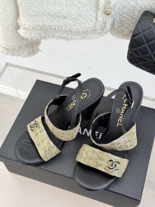 Босоножки фото 2